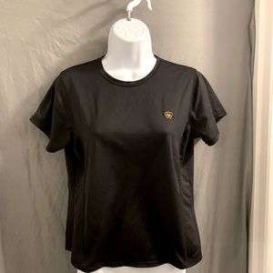 ARIAT women’s moisture wicking shirt M